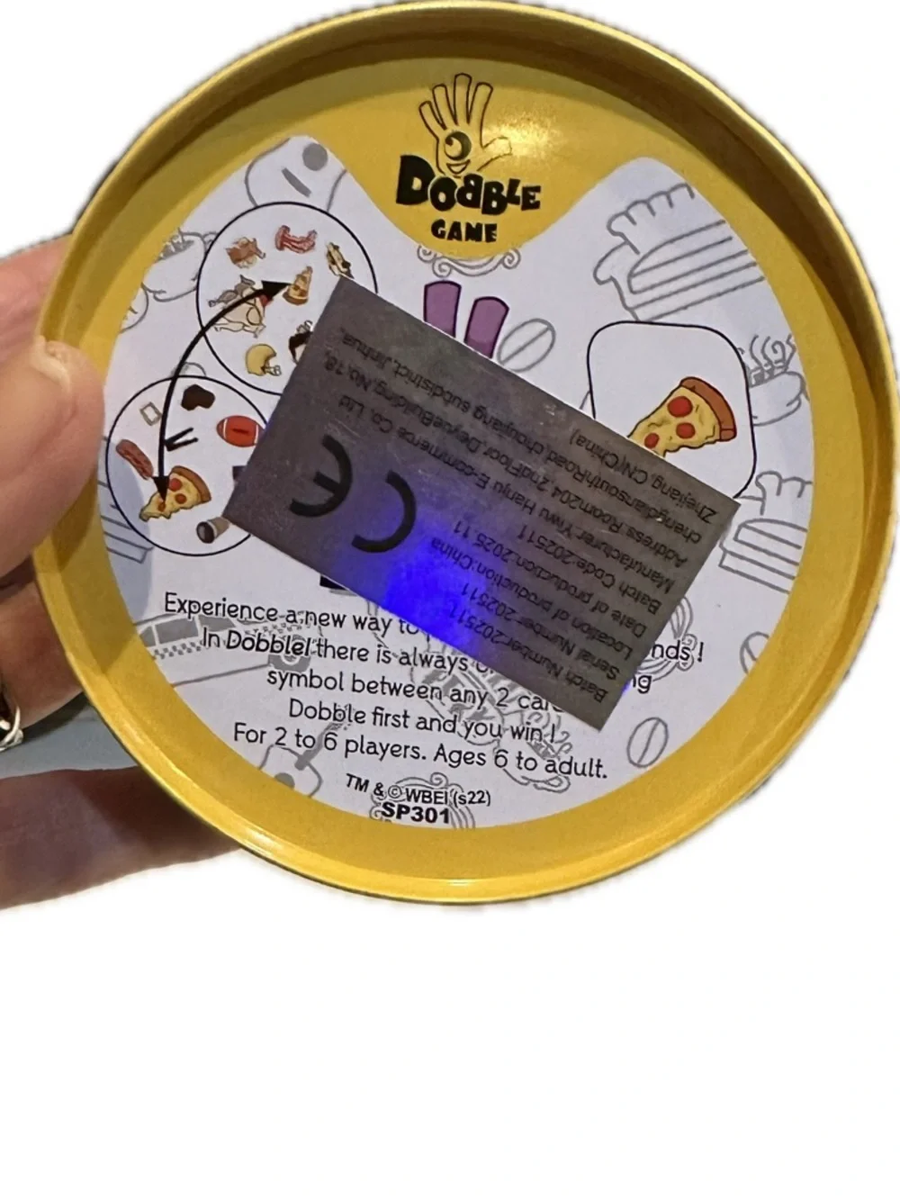 DOBBLE SPOT IT FRIENDS CENTRAL PERK TIN MATCHING CARD GAME TRAVEL LEARNING EDUCA